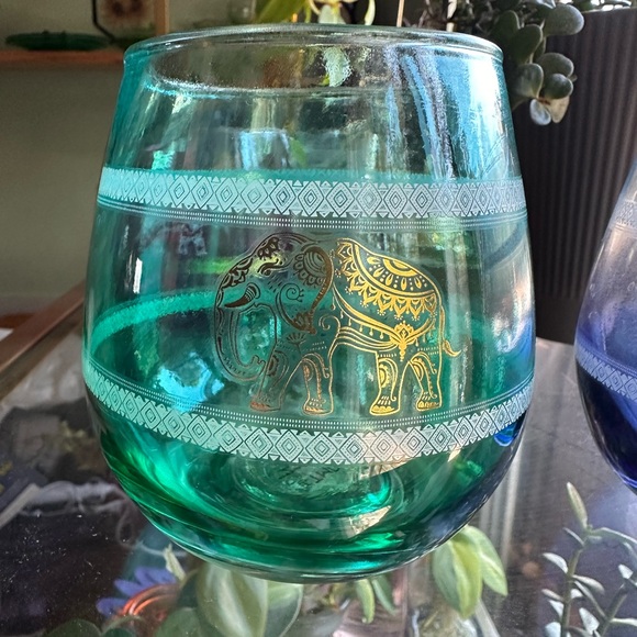 Set of Three Elephant Cups - Picture 4 of 9